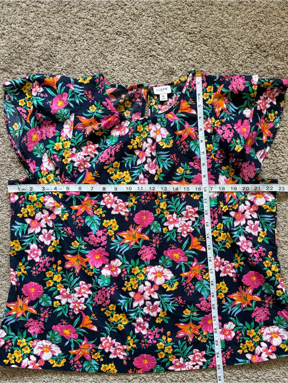NWOT J. Crew Floral Flutter Sleeve Blouse | XL - Picture 4 of 9